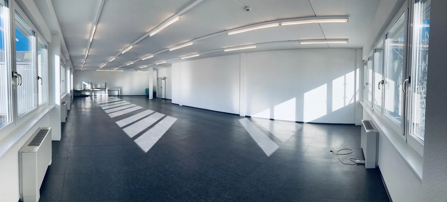 160 m2 Office/Commercial Space - Photo 2 of 10