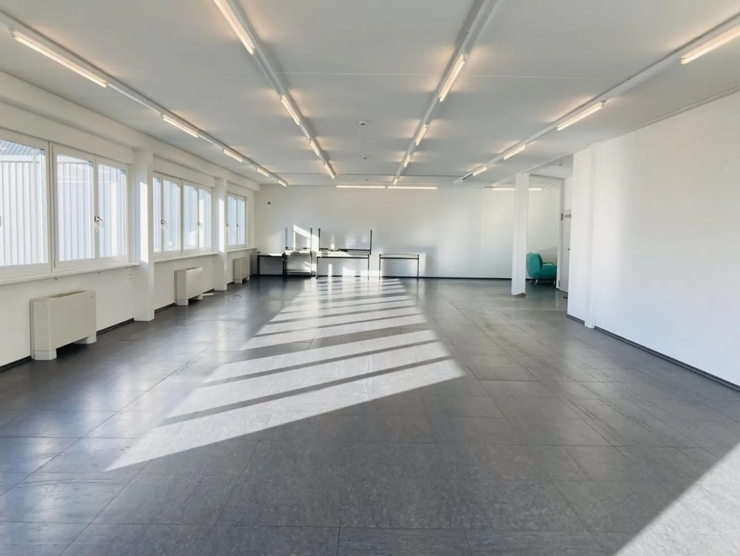 160 m2 Office/Commercial Space - Photo 3 of 10