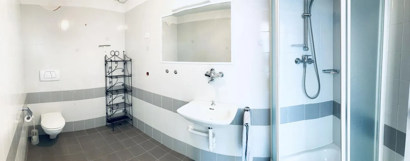 160 m2 Office/Commercial Space - Photo 4 of 10