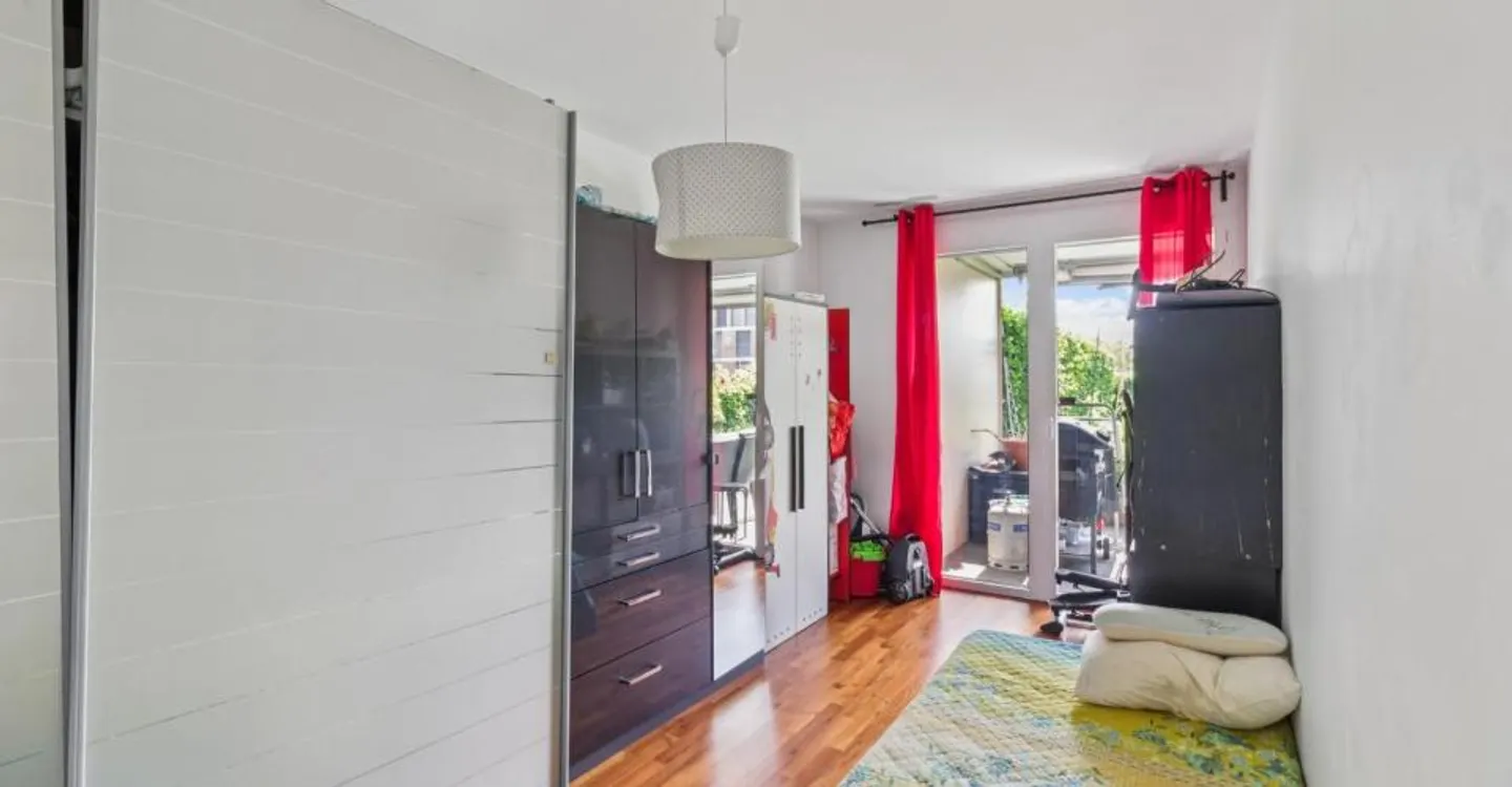 Bright 3.5 rooms with 100 m² garden. - Photo 10 of 12