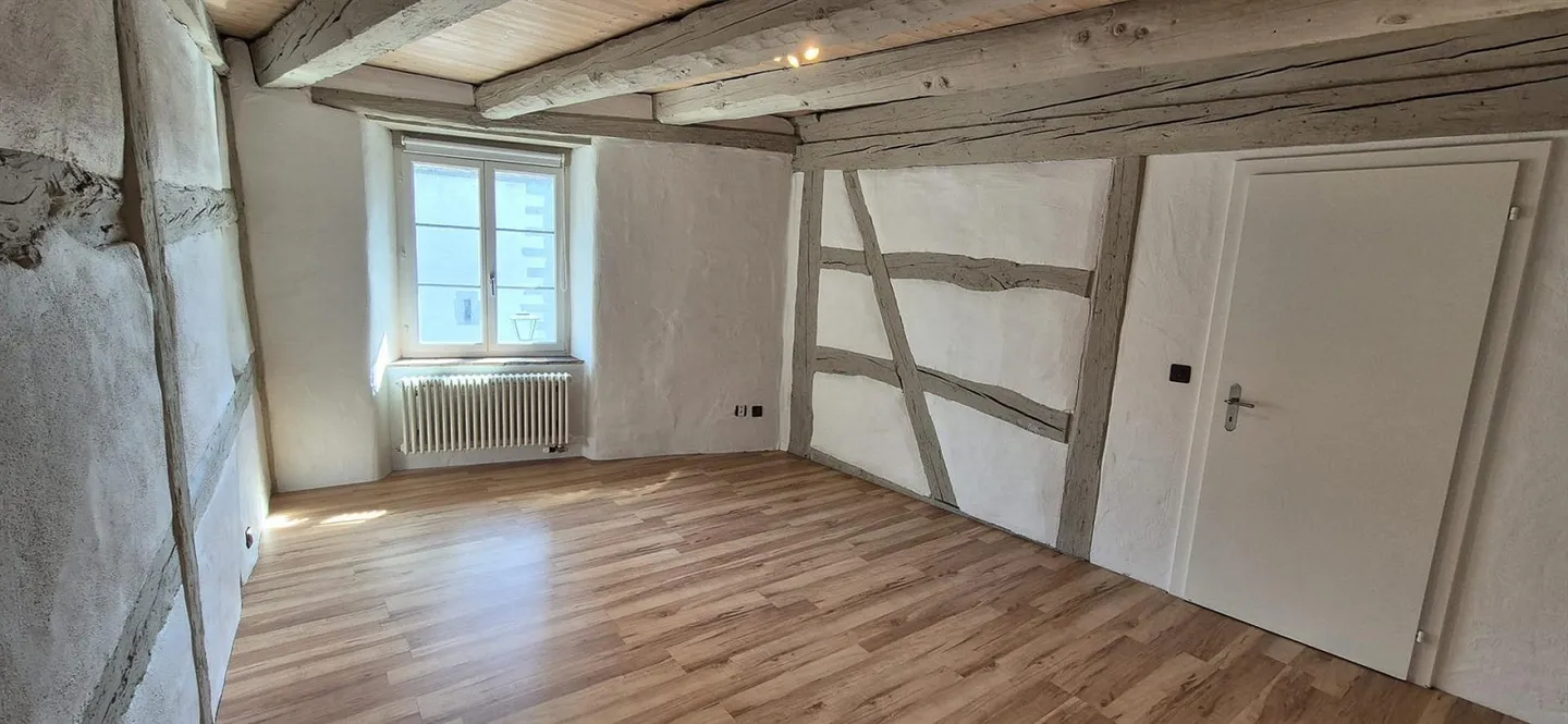 Charmante Wohnung in der Altstadt - Foto 2 von 5