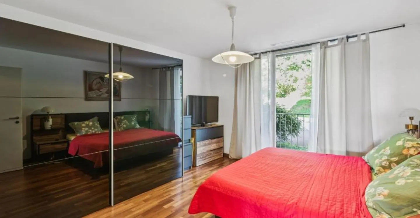 Bright 3.5 rooms with 100 m² garden. - Photo 8 of 12