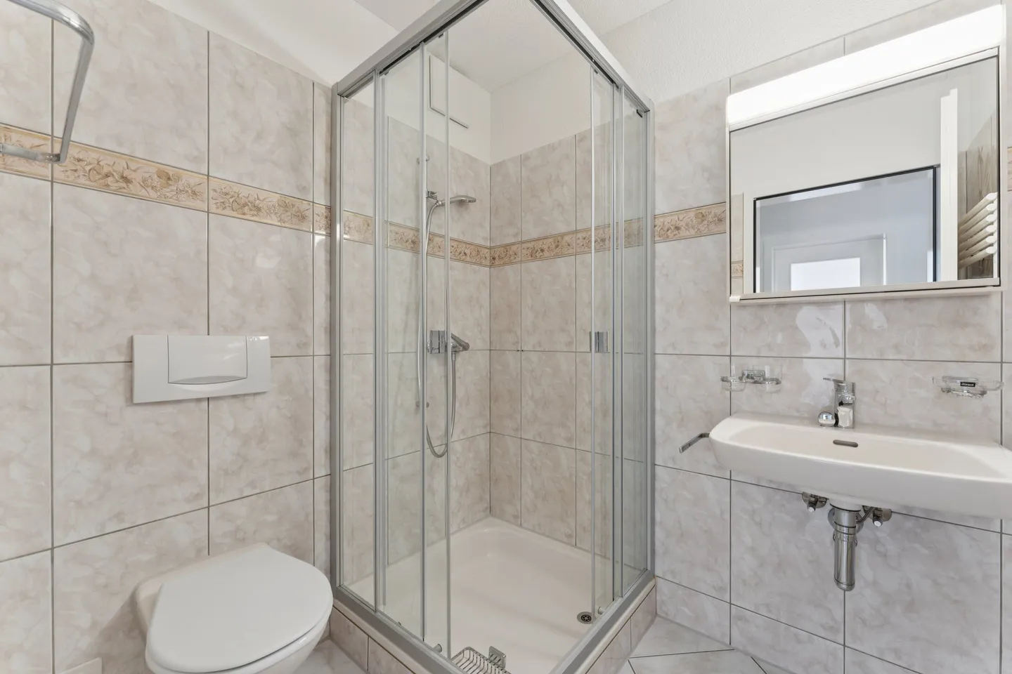 Luminoso appartamento di 5,5 stanze in una posizione tranquilla nel cuore di Lucerna - Foto 8 di 11