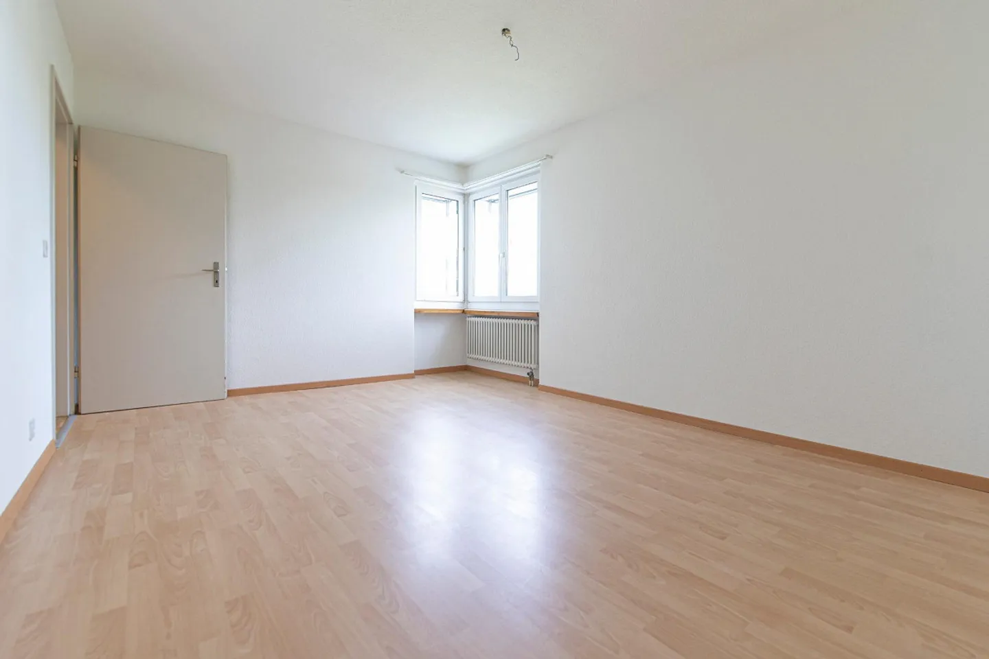 Appartement 2.5 pièces à Suhr - Photo 2 sur 8