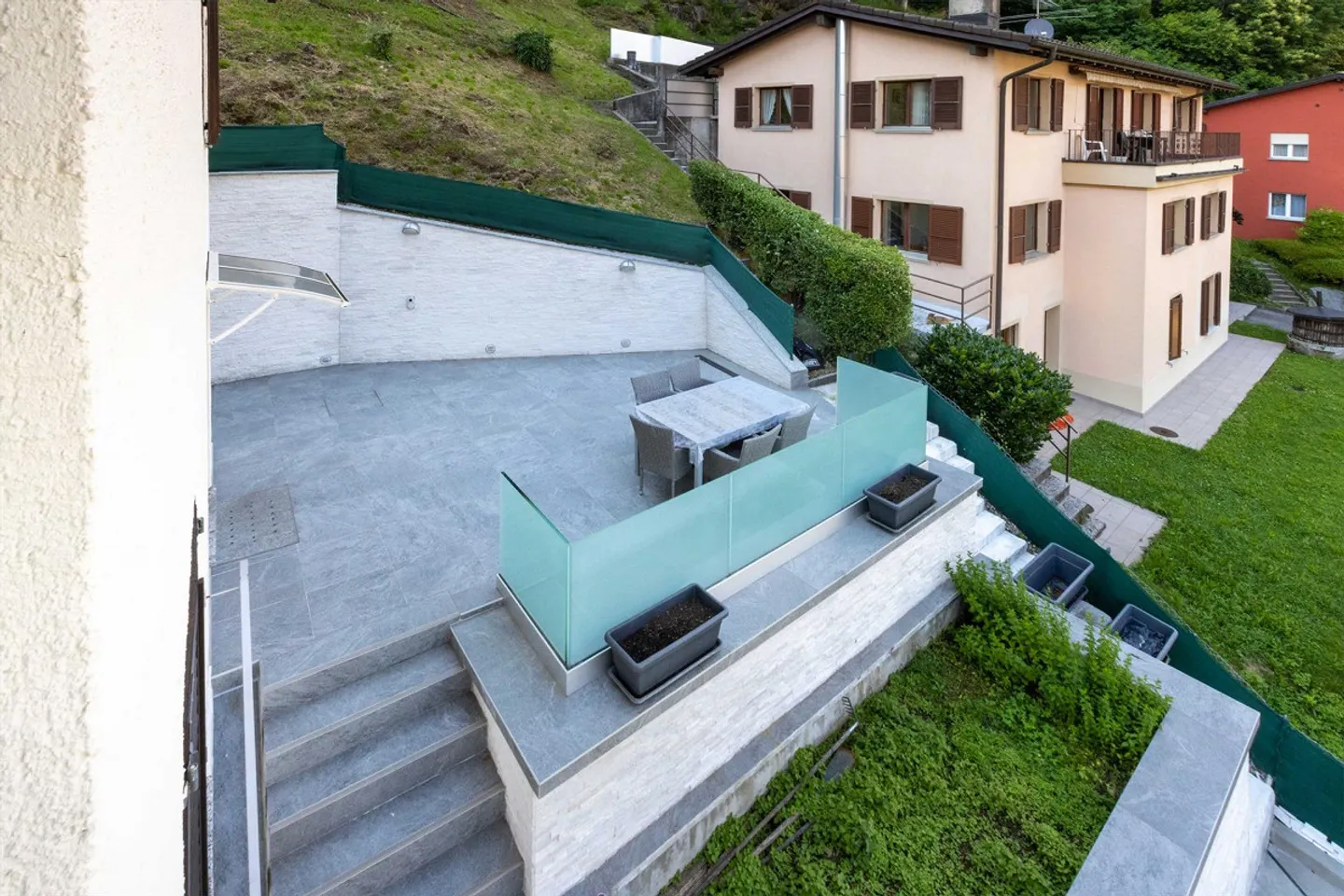 SPACIOUS VILLA 7.5 ROOMS LIKE NEW WITH LAKE VIEW IN CANOBBIO - Photo 13 of 13