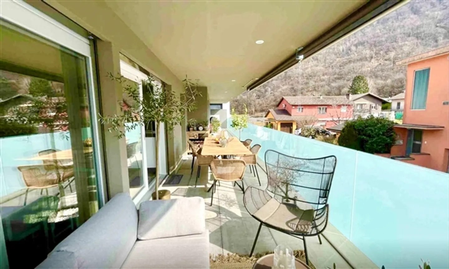 Résidence moderne avec 3 appartements - Photo 4 sur 10