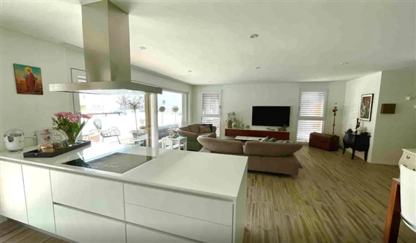 Résidence moderne avec 3 appartements - Photo 7 sur 10