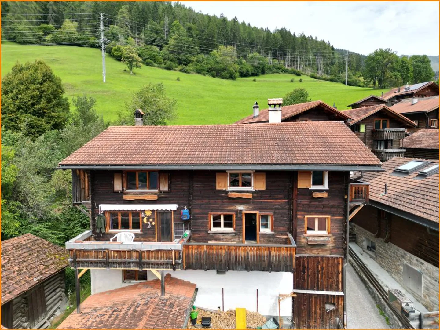 Historisches 5.5 Zimmerhaus - Foto 2 von 14