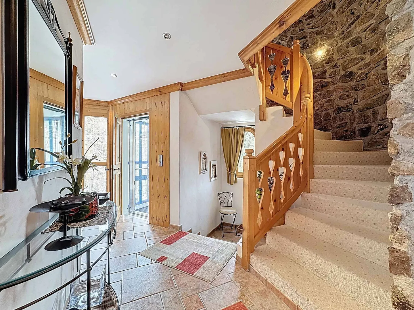 MAGNIFICENT DUPLEX/PENTHOUSE APARTMENT WITH 6.5 ROOMS IN THE CENTER WITH VERY BEAUTIFUL EQUIPMENT - Photo 7 of 12