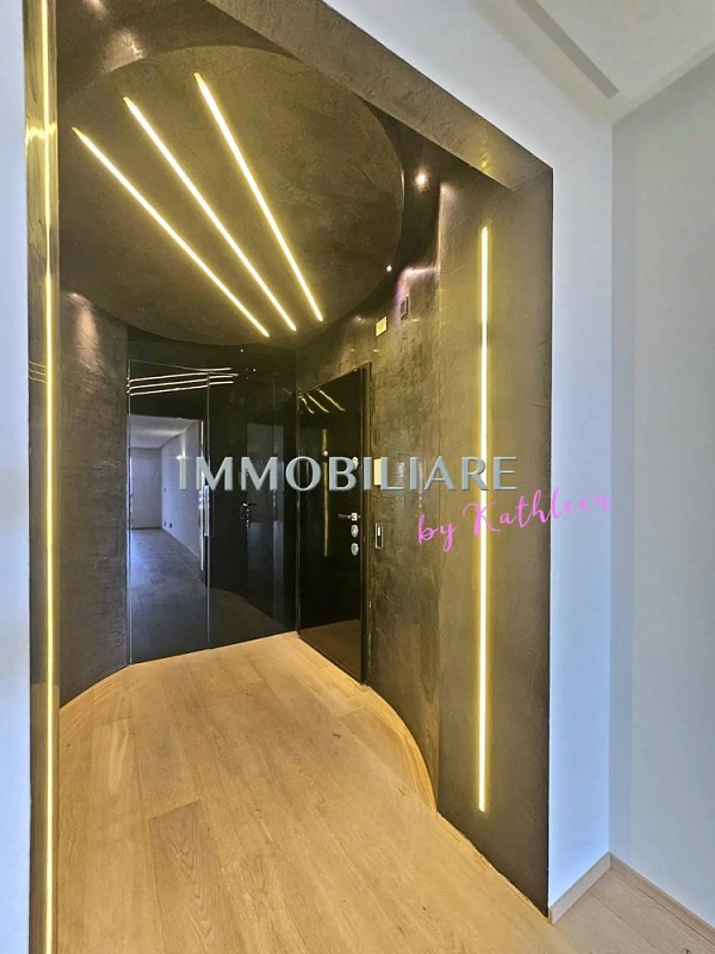 Luxurious holiday apartment with panoramic lake view over Lugano - Photo 17 of 29