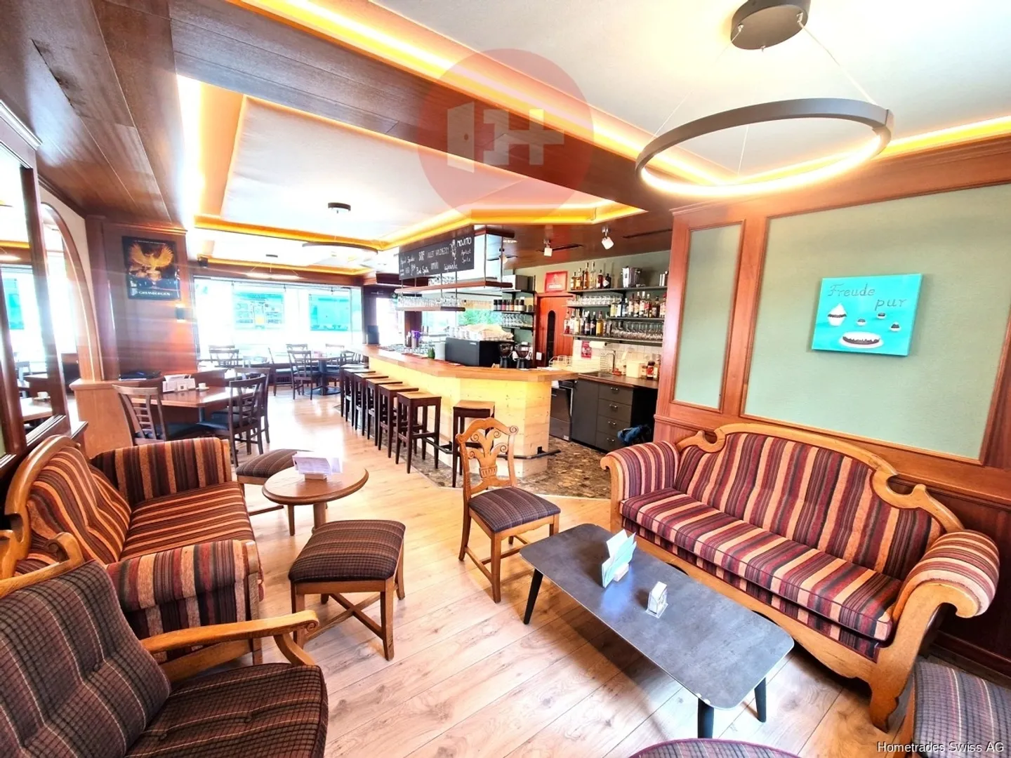 Restaurant and Bar in Zweisimmen - Photo 3 of 6