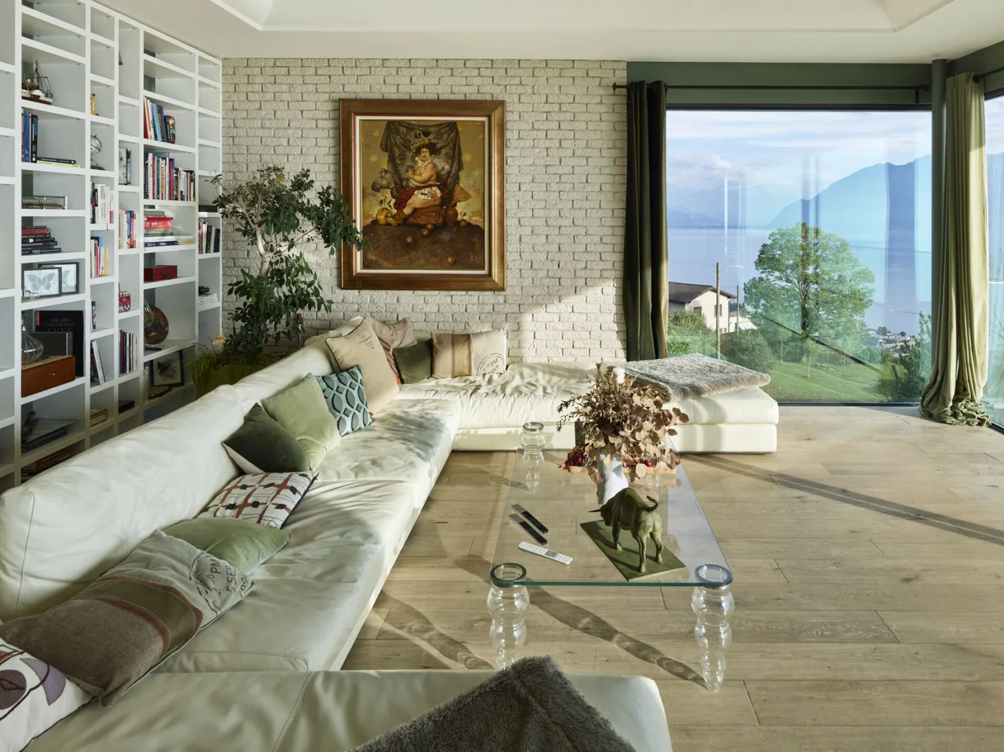 Magnifica proprietà con vista sul lago e sulle montagne - Foto 3 di 11