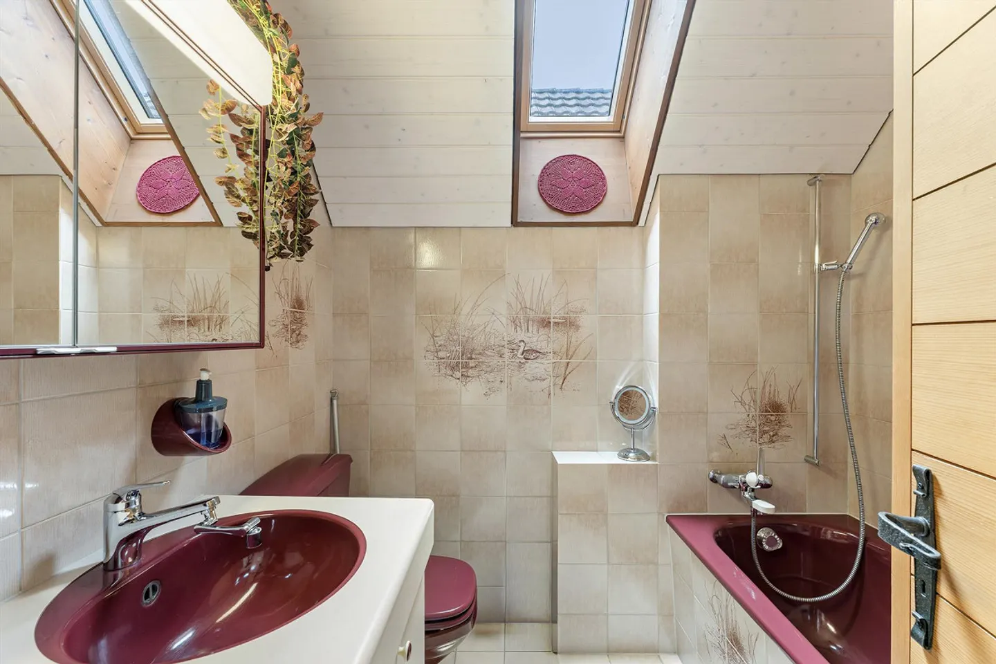 5.5-Zimmer-Maisonette mit Cheminée und viel Potenzial – nahe Thun - Foto 14 von 30