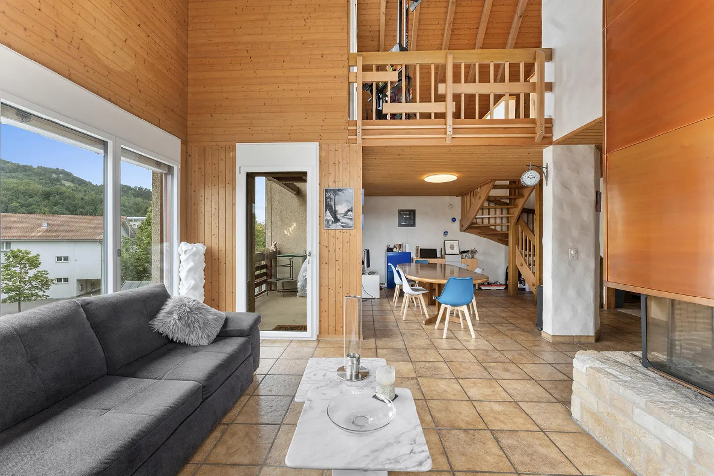 5.5-Zimmer-Maisonette mit Cheminée und viel Potenzial – nahe Thun - Foto 5 von 30