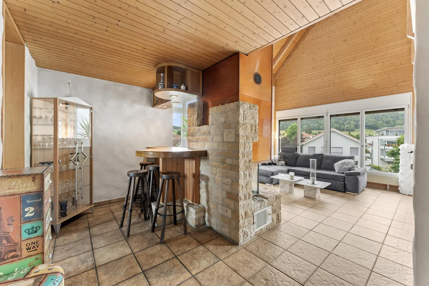5.5-Zimmer-Maisonette mit Cheminée und viel Potenzial – nahe Thun - Foto 10 von 30