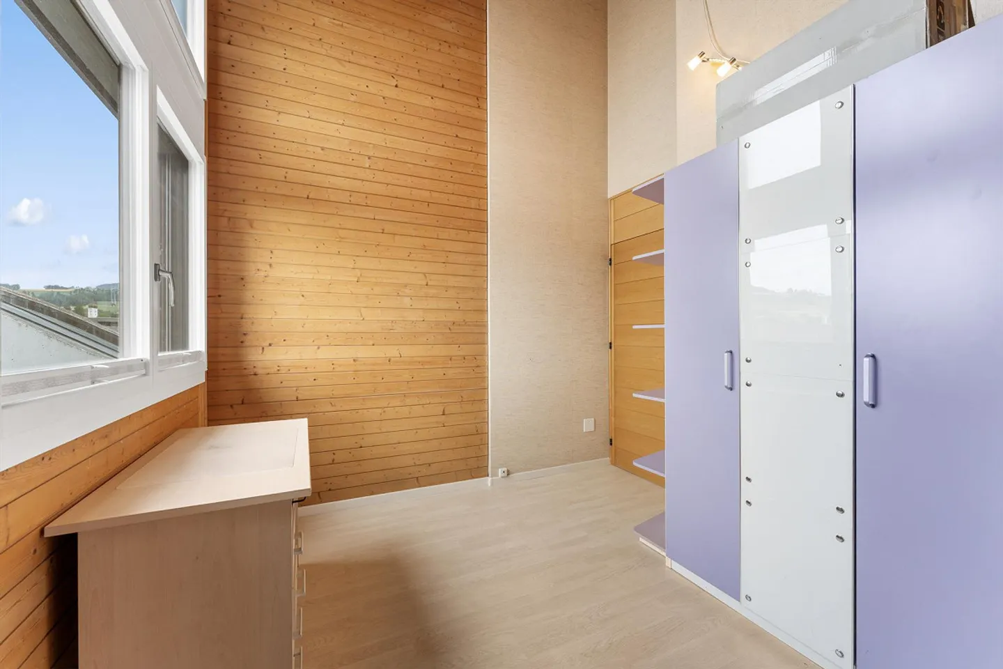 5.5-Zimmer-Maisonette mit Cheminée und viel Potenzial – nahe Thun - Foto 20 von 30