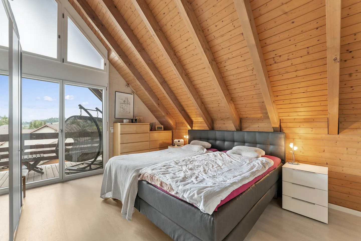 5.5-Zimmer-Maisonette mit Cheminée und viel Potenzial – nahe Thun - Foto 22 von 30