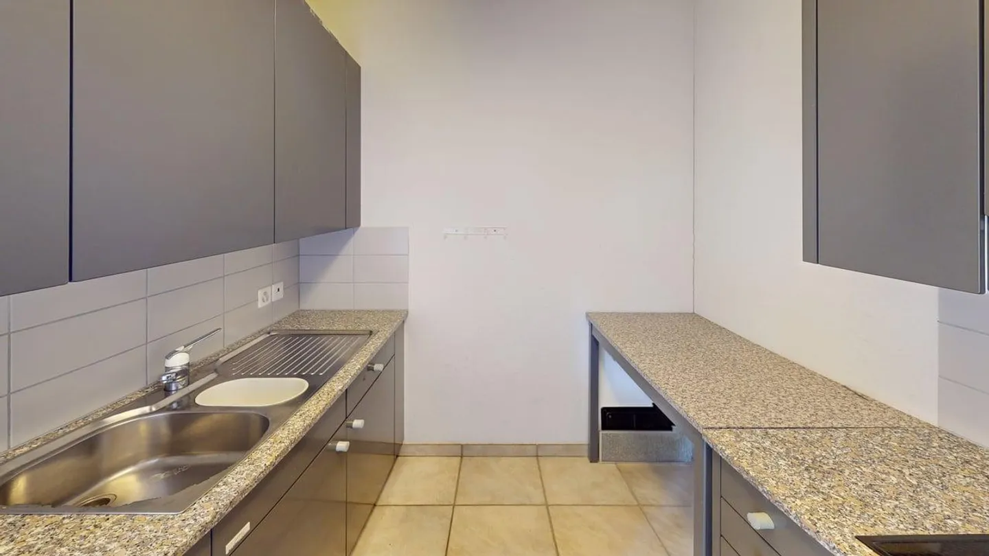 Spazio multifunzionale in una vecchia villa di fabbricante chiamata Giardino Wing - Foto 7 di 7