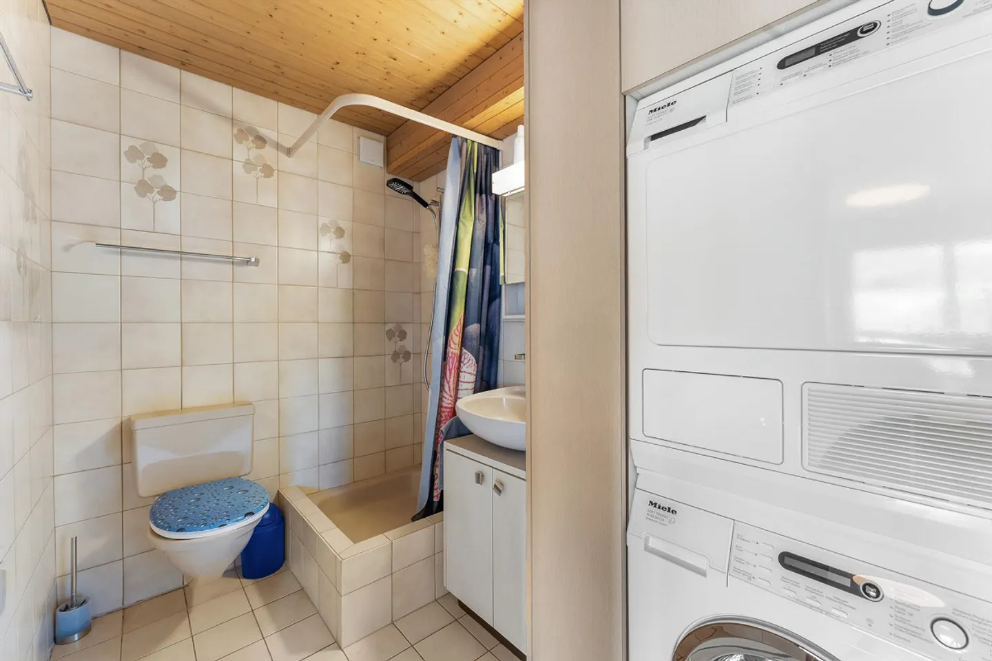 5.5-Zimmer-Maisonette mit Cheminée und viel Potenzial – nahe Thun - Foto 24 von 30