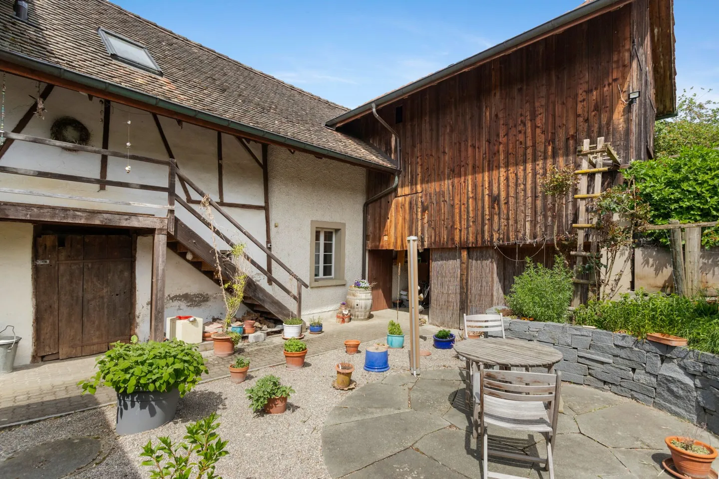 Une propriété avec histoire et possibilités - Photo 14 sur 16