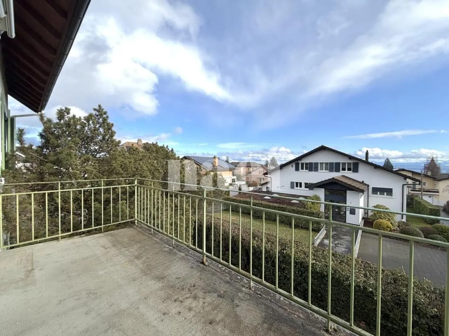 Erhabene 4.5-Zimmer-Wohnung mit Balkon in Bôle - Foto 10 von 10