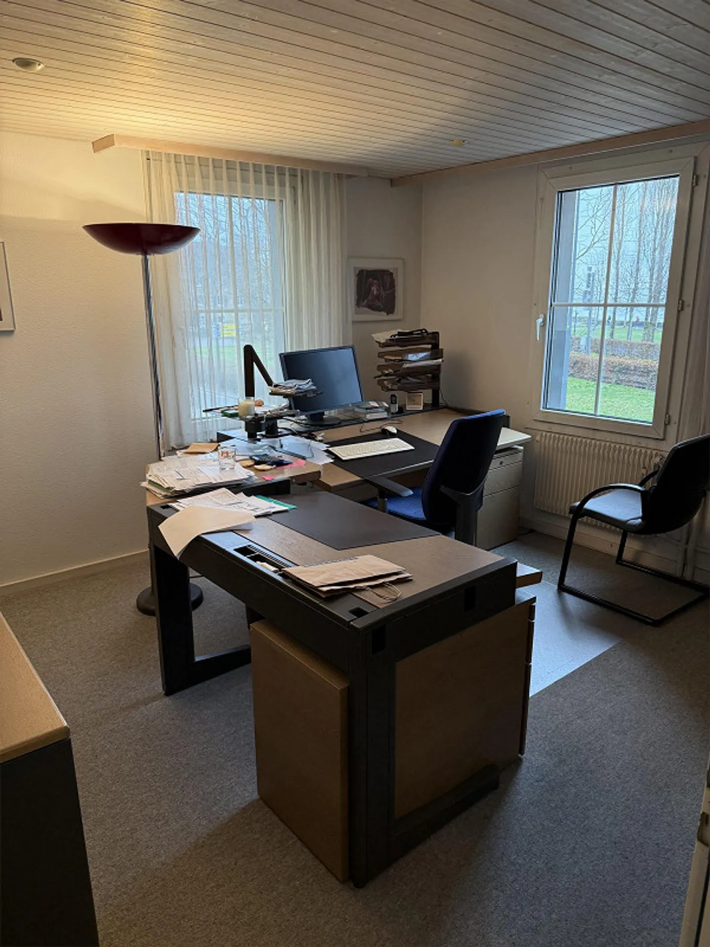 Office or quiet workshop - Photo 1 of 8