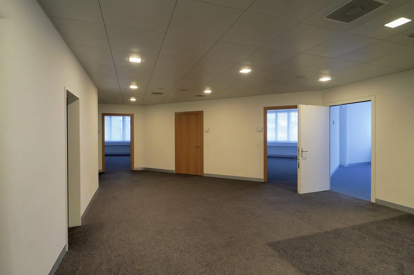 Perfekte Lage mitten in der Stadt! - Foto 6 von 11