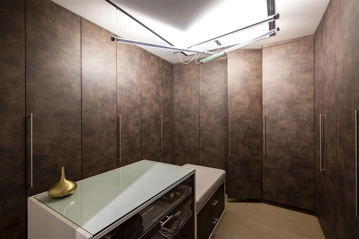 APPARTAMENTO LUSSUOSO MODERNO CON GIARDINO, PISCINA E VISTA PANORAMICA - Foto 13 di 19