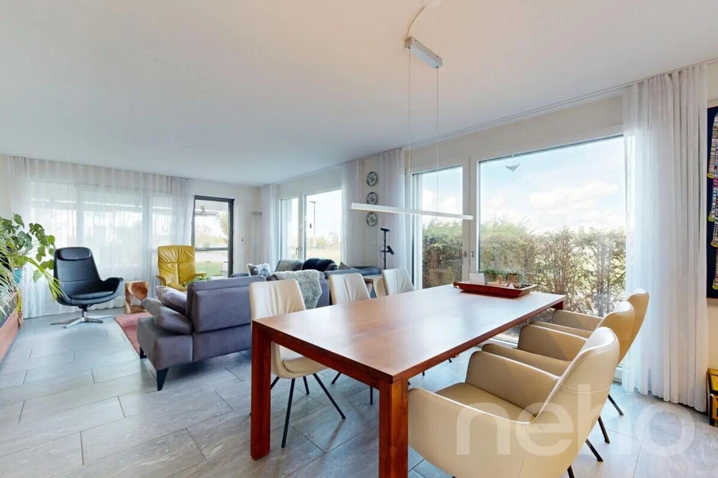 Appartamento Giardino Elegante con Vista Lago - Foto 1 di 12
