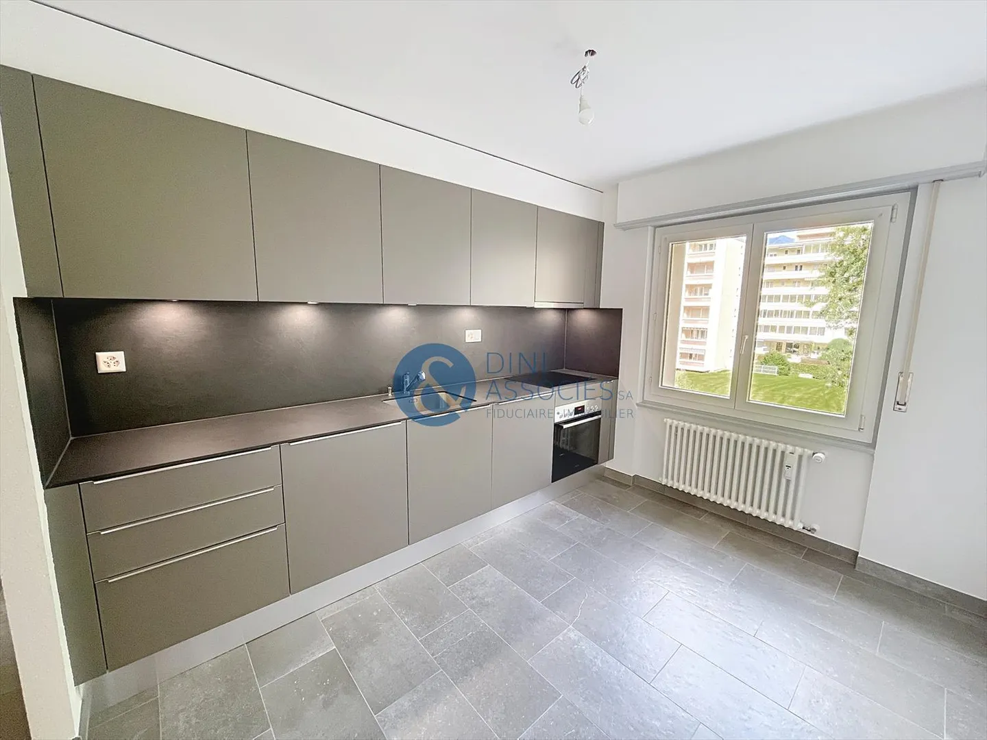 Appartement 4.5 pièces - Photo 1 sur 10