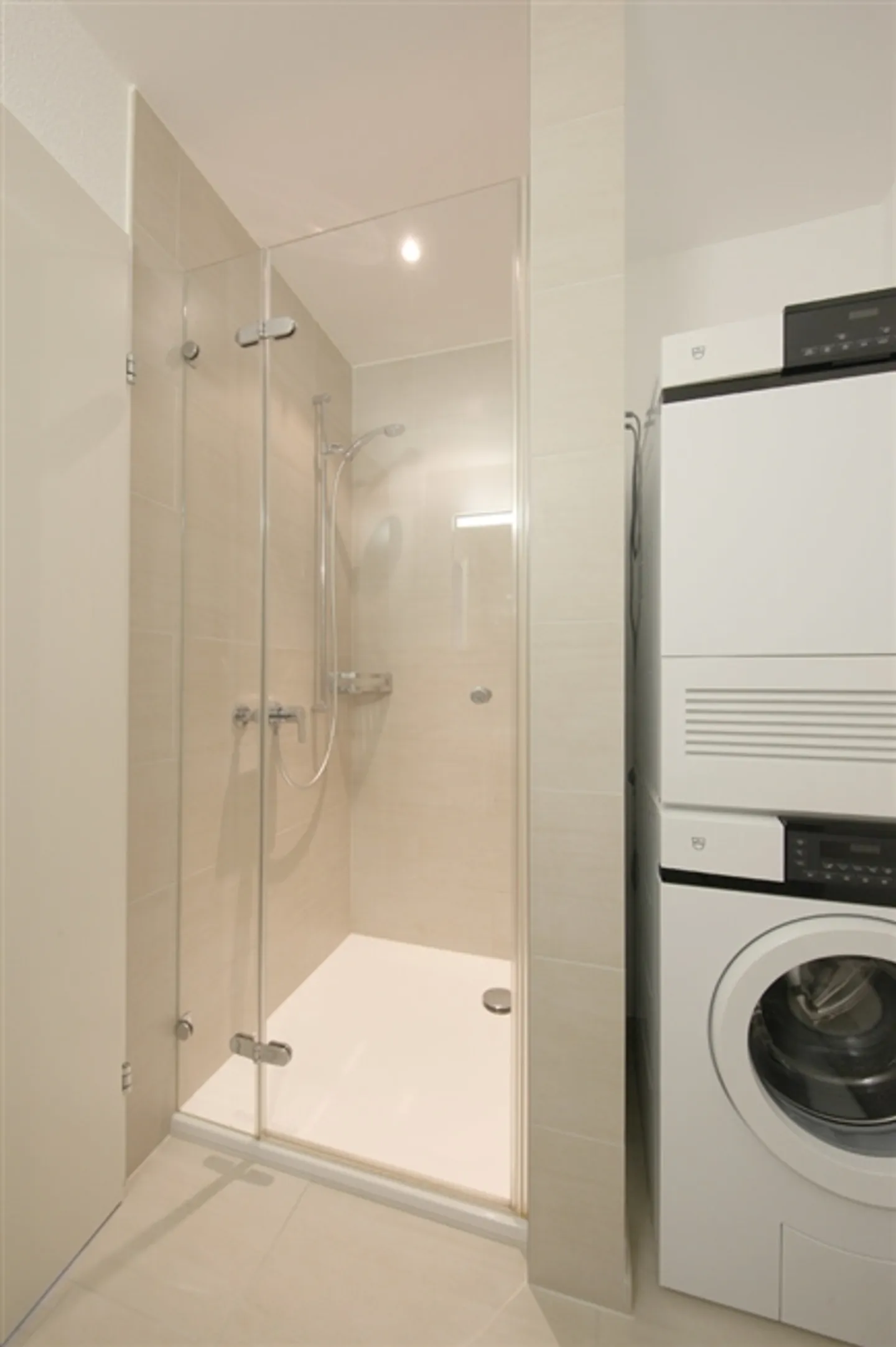 Comfortable, modern, spacious apartment with a panoramic view - Photo 7 of 10