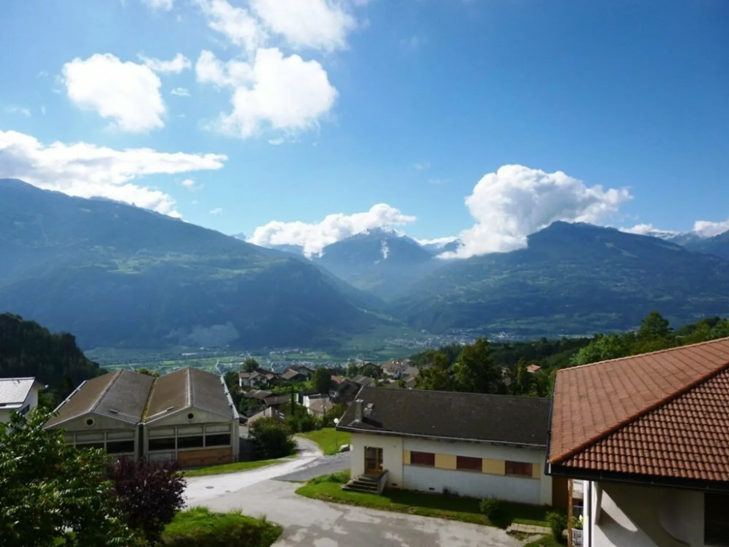 AYENT - APPARTAMENTO 3.5 STANZE CON BALCONE - Foto 3 di 8