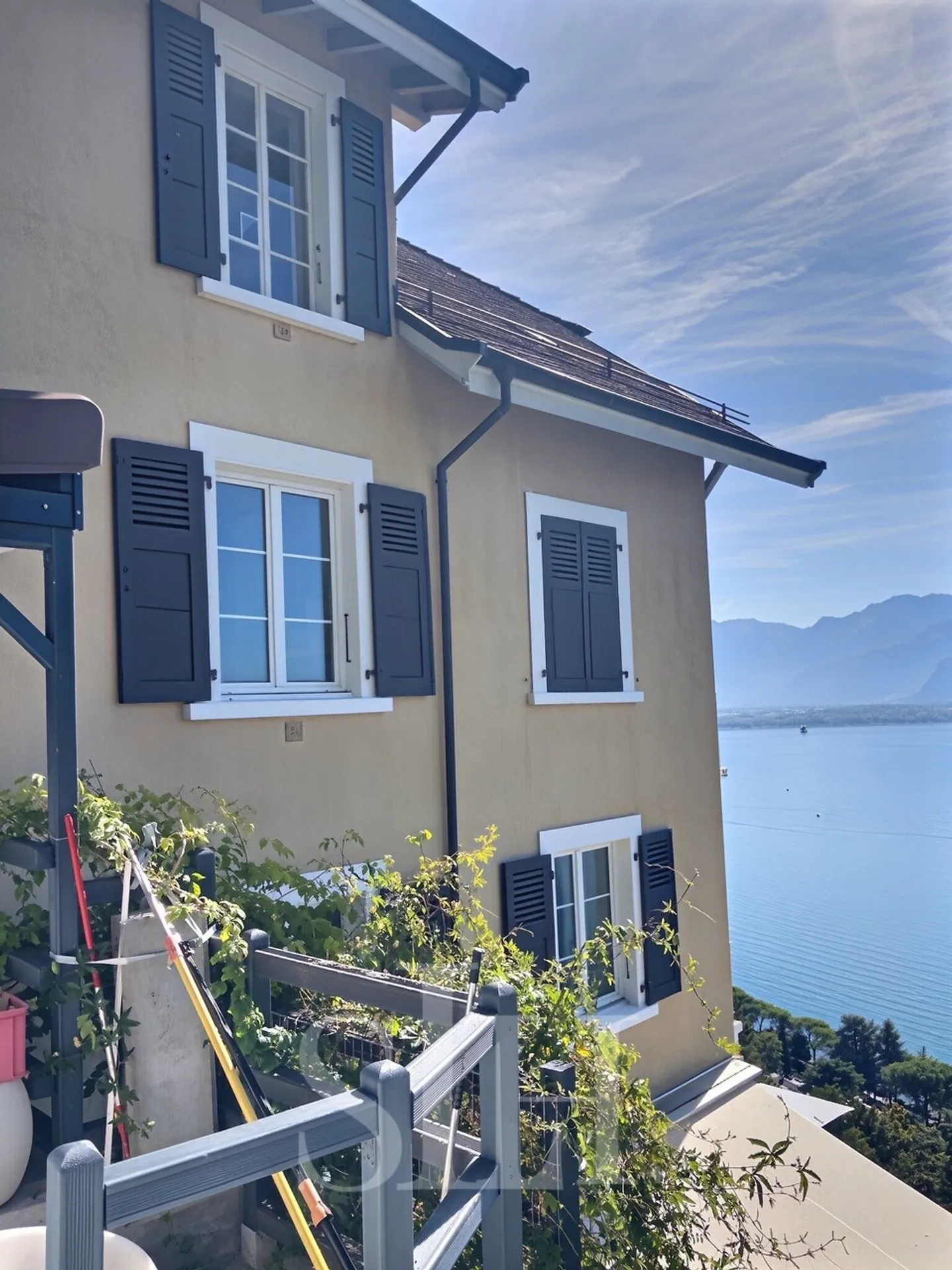 Investment Property with Stunning Views - Photo 4 of 17