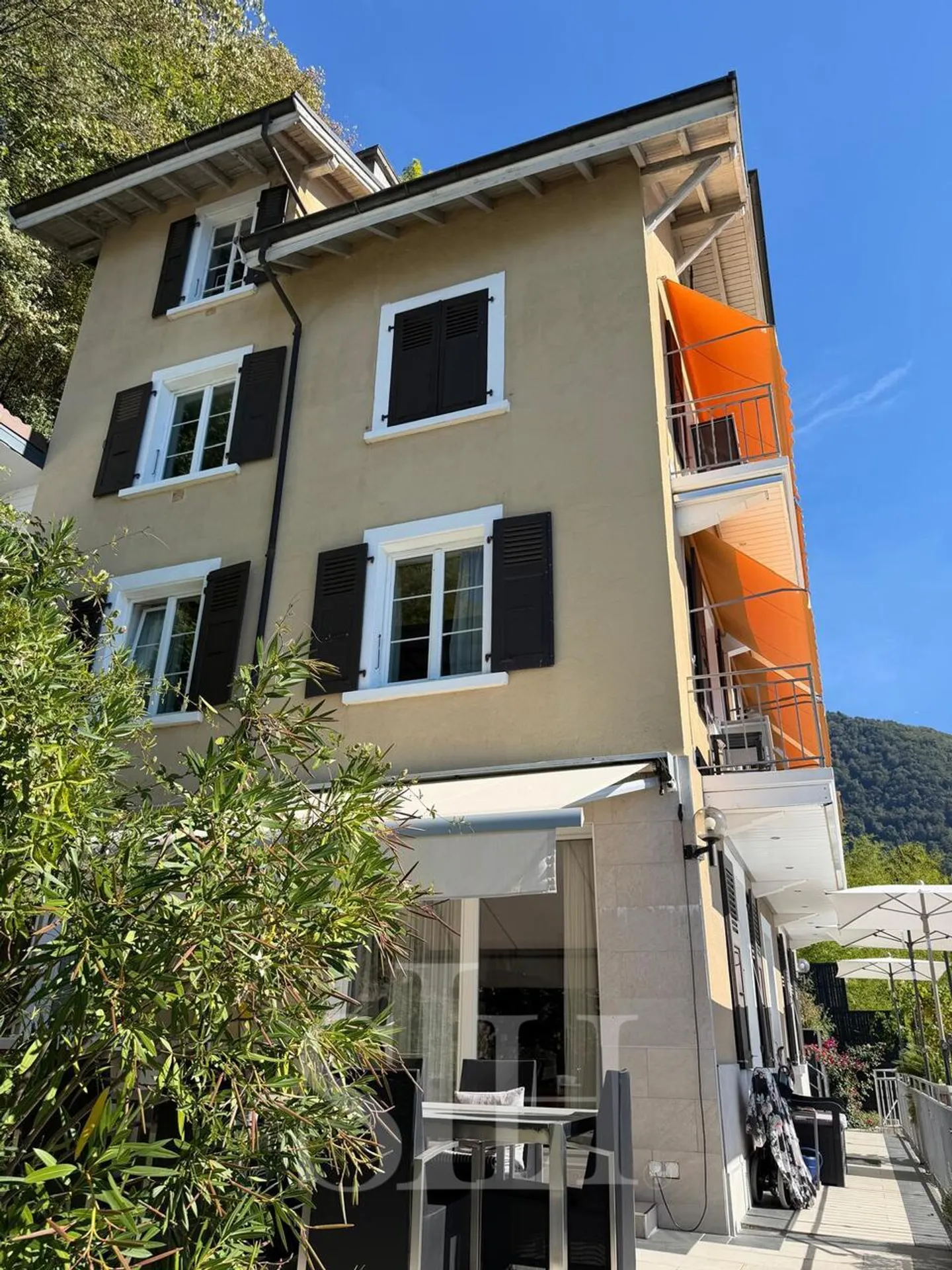 Investment Property with Stunning Views - Photo 5 of 17