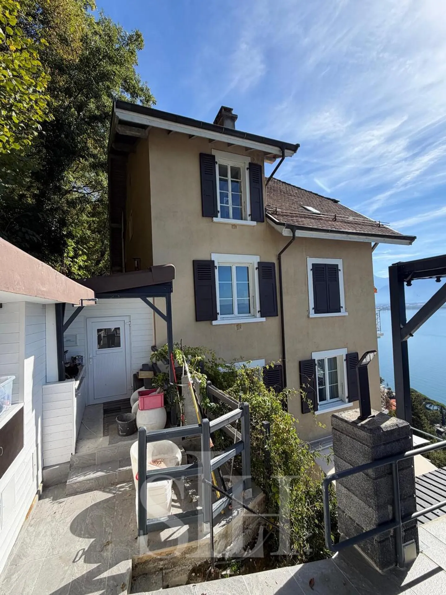 Investment Property with Stunning Views - Photo 17 of 17