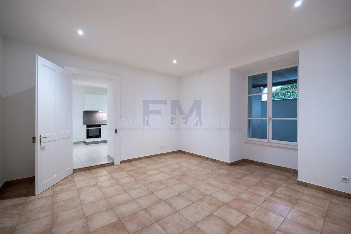 Saint Jean, rue du Belvédère, 2 rooms on the lower ground floor, approx. 44m2 - Photo 3 of 9