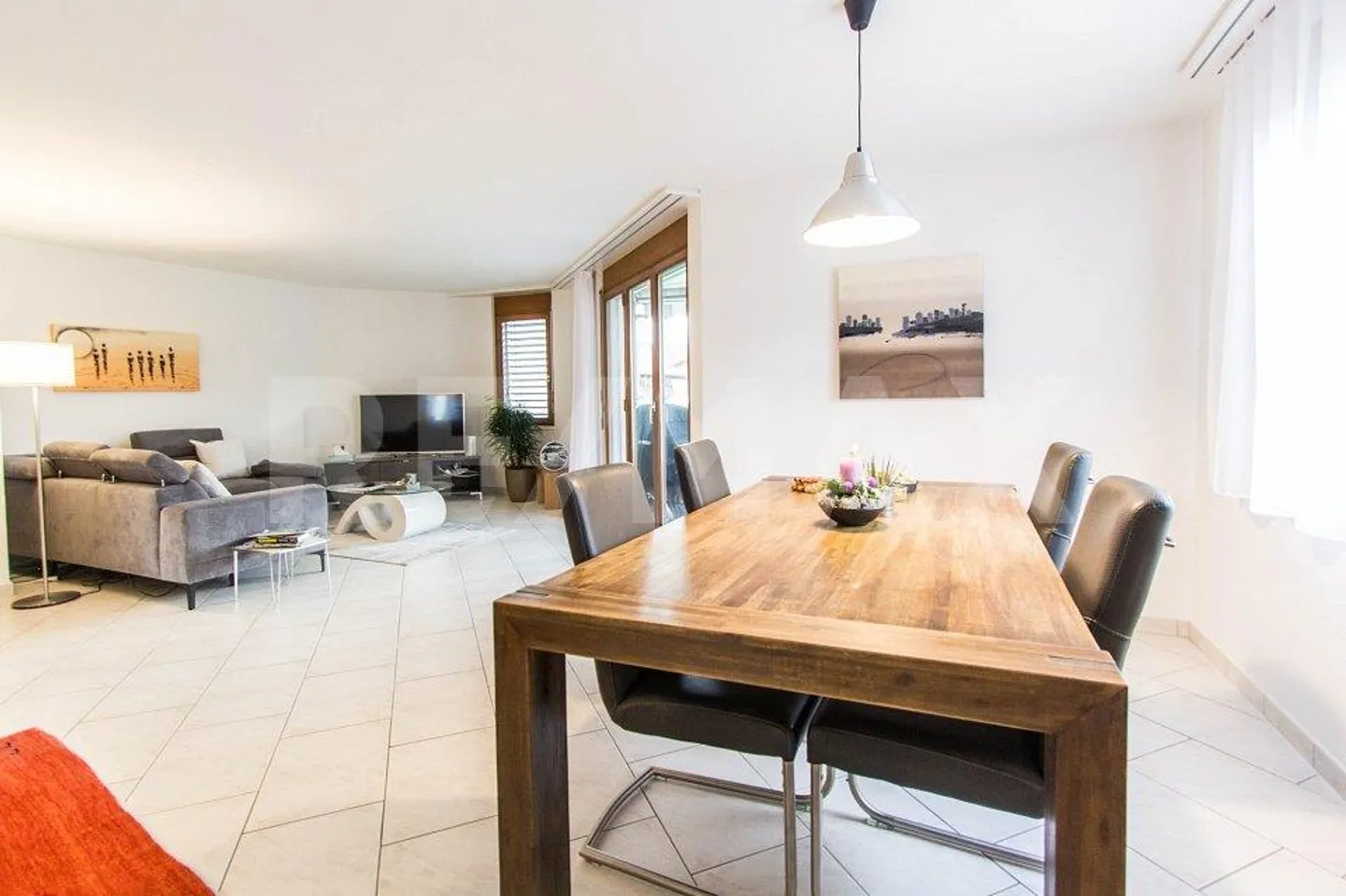 Living close to nature - Photo 3 of 7