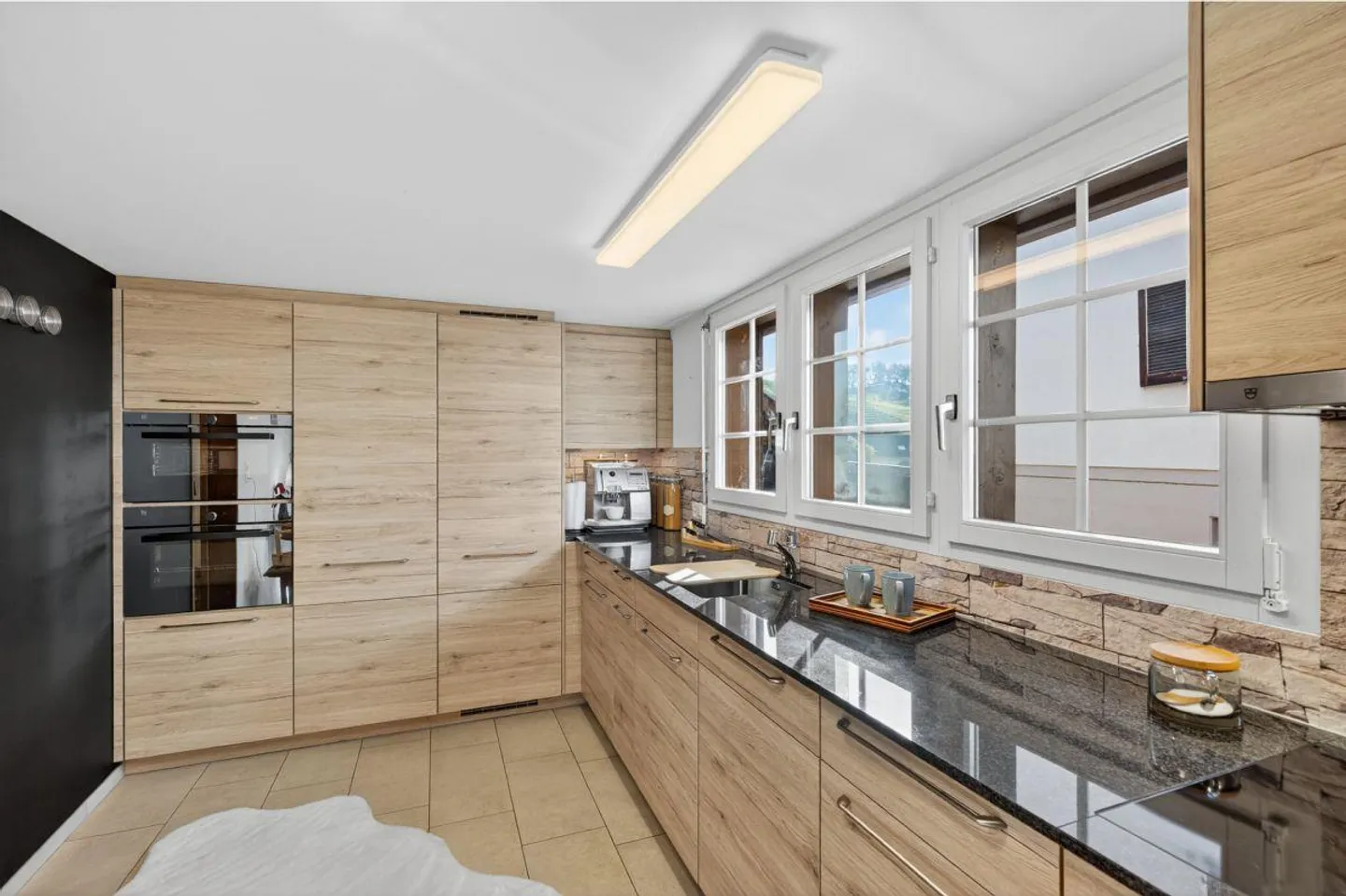 Deux maisons - d'innombrables perspectives : un foyer pour la vie - Photo 3 sur 13