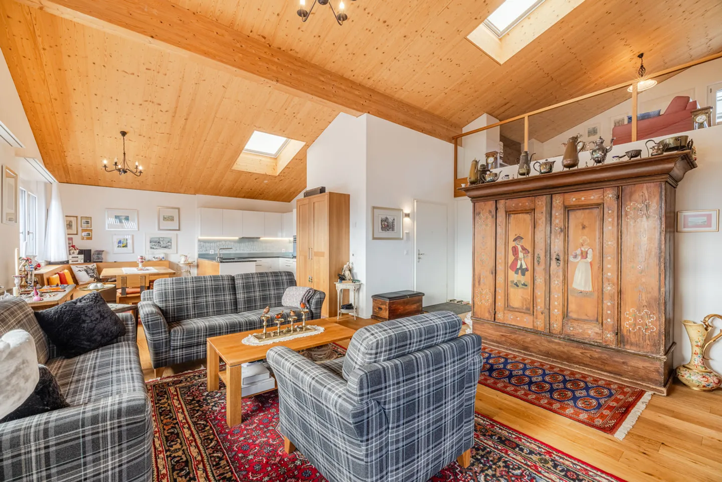 Moderne Maisonette mit Loggia - Foto 2 von 9