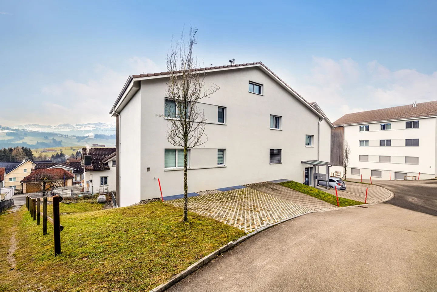 Moderne Maisonette mit Loggia - Foto 7 von 9