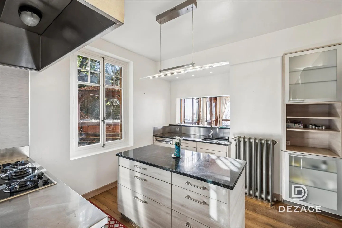 Maison familiale rénovée avec cachet, vue lac et dépendance à Montreux - Photo 6 sur 13