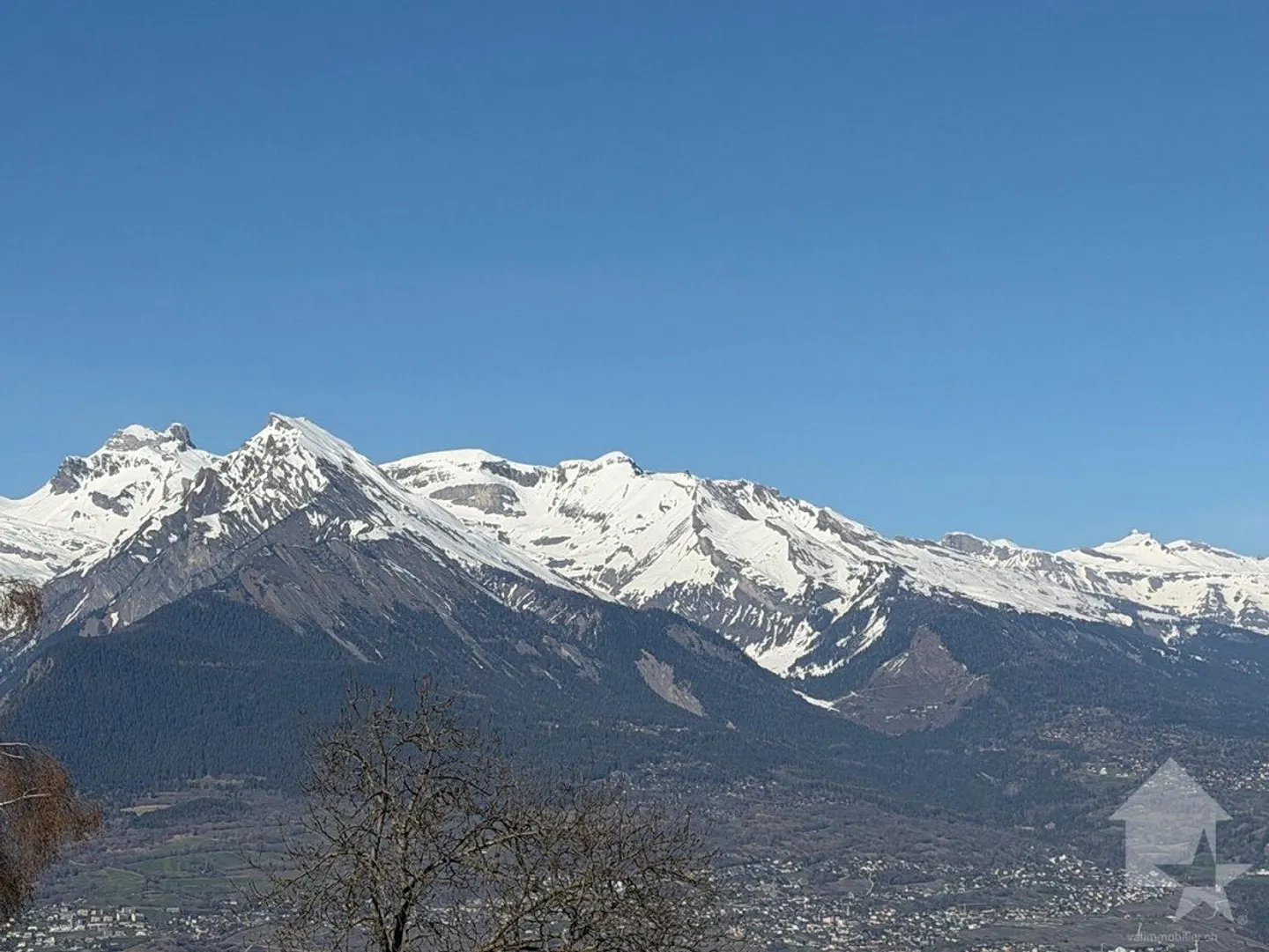 Incantevole chalet di 4.5 locali, posizione bucolica - Foto 14 di 30