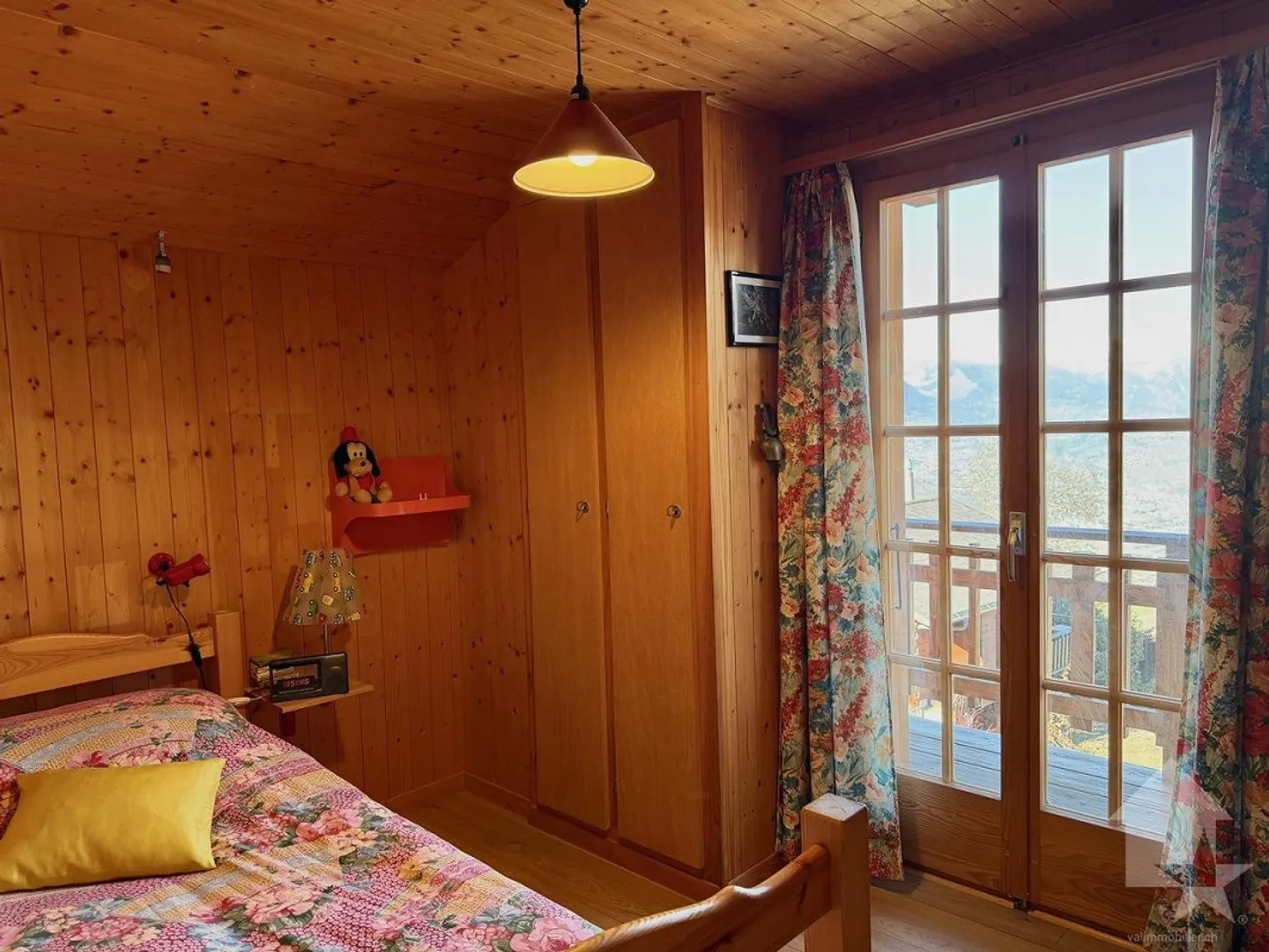 Incantevole chalet di 4.5 locali, posizione bucolica - Foto 20 di 30