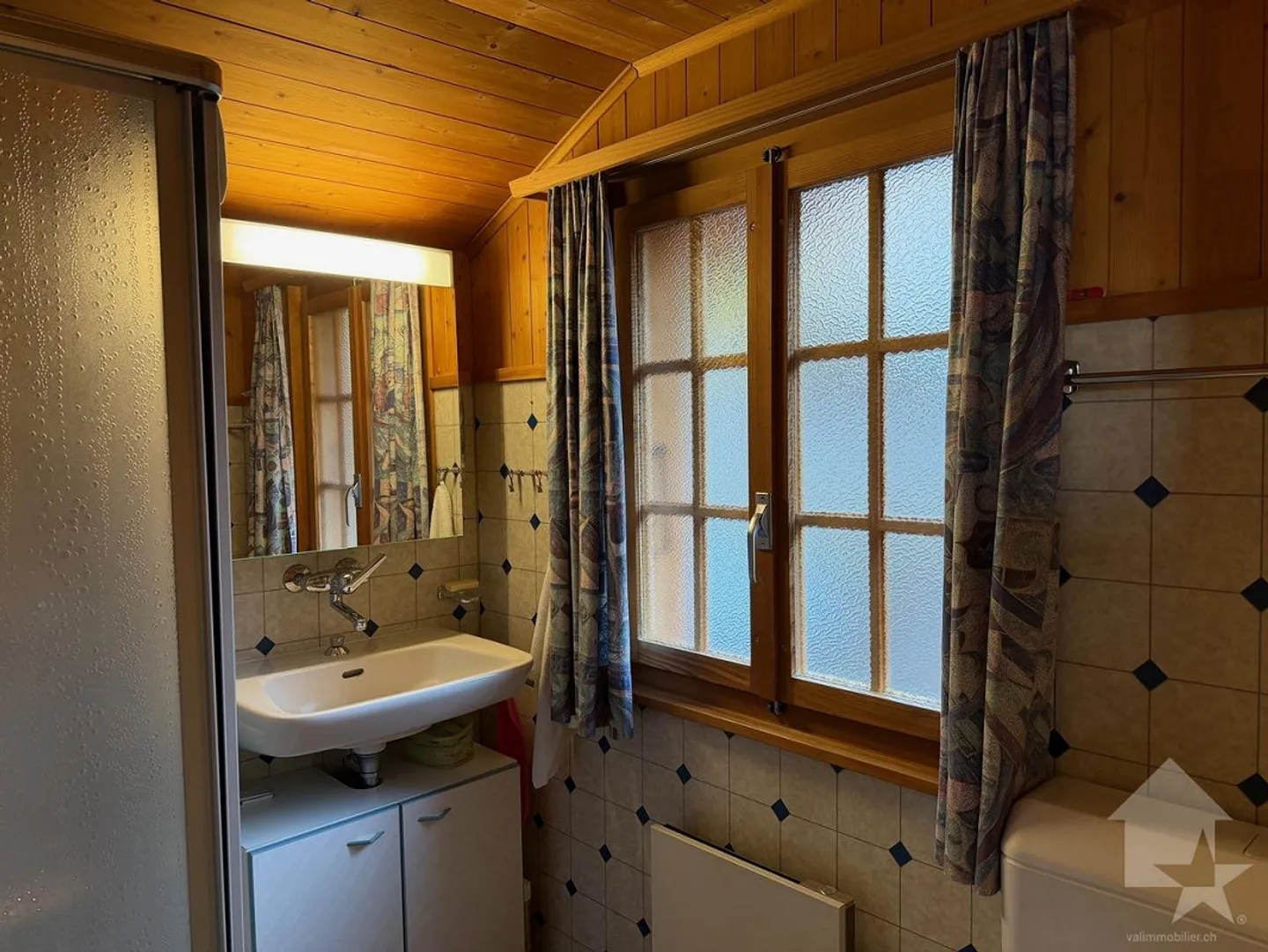 Incantevole chalet di 4.5 locali, posizione bucolica - Foto 21 di 30