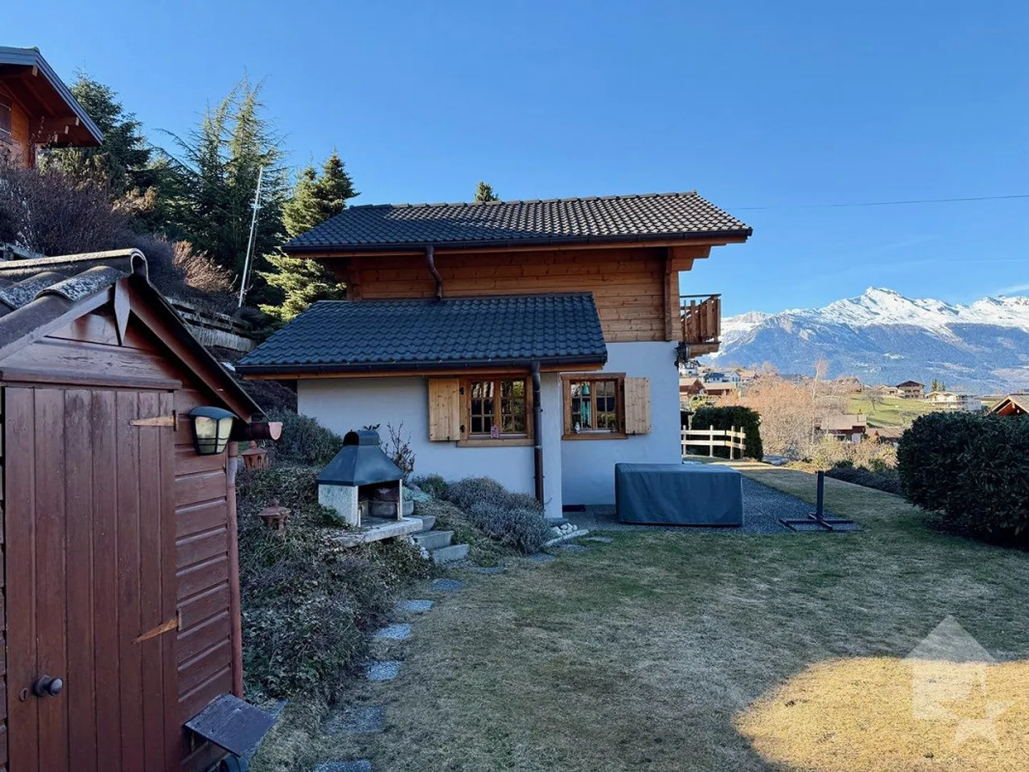 Incantevole chalet di 4.5 locali, posizione bucolica - Foto 30 di 30