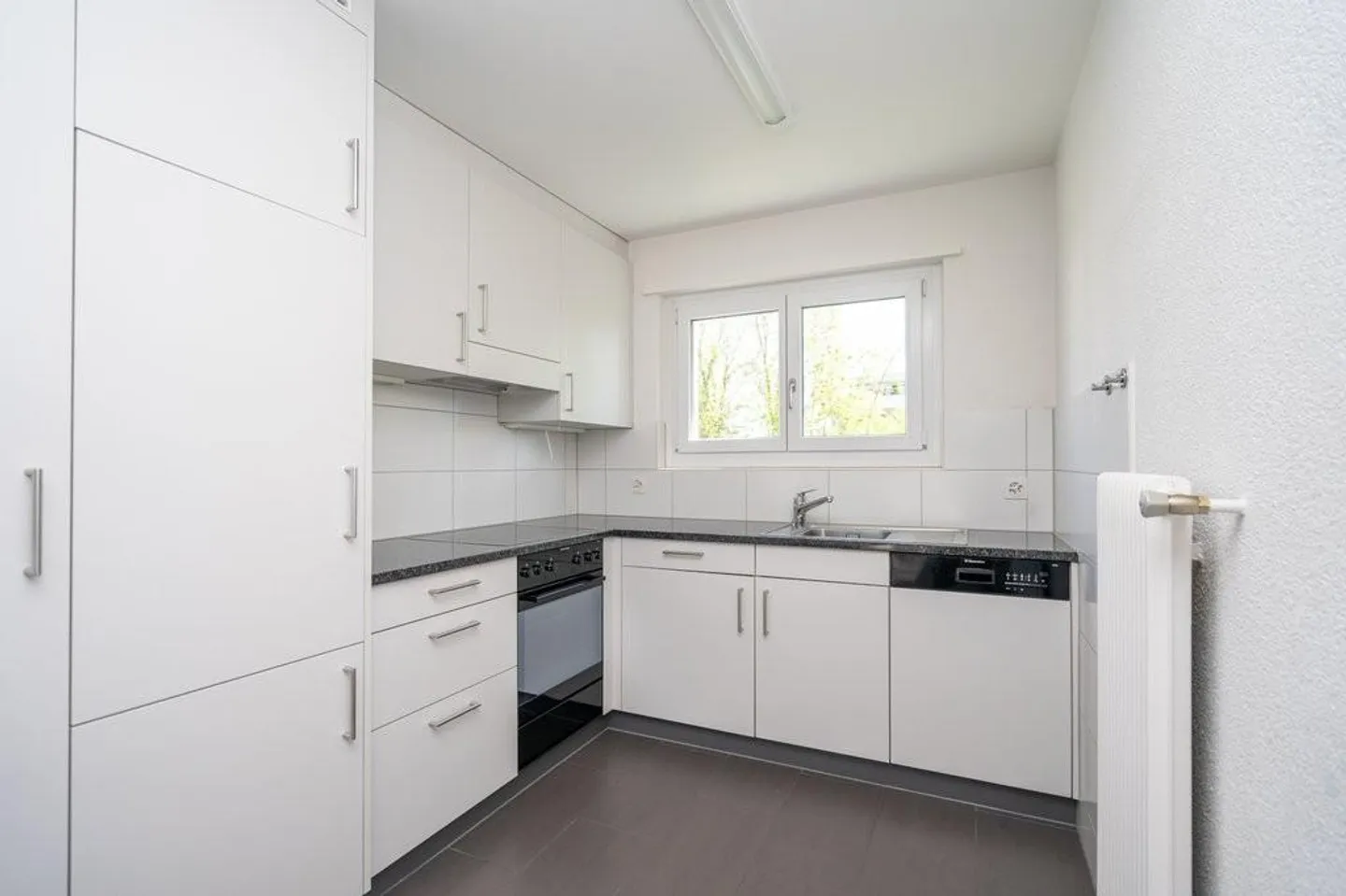 Bright Apartment in Aarberg - Photo 9 of 12