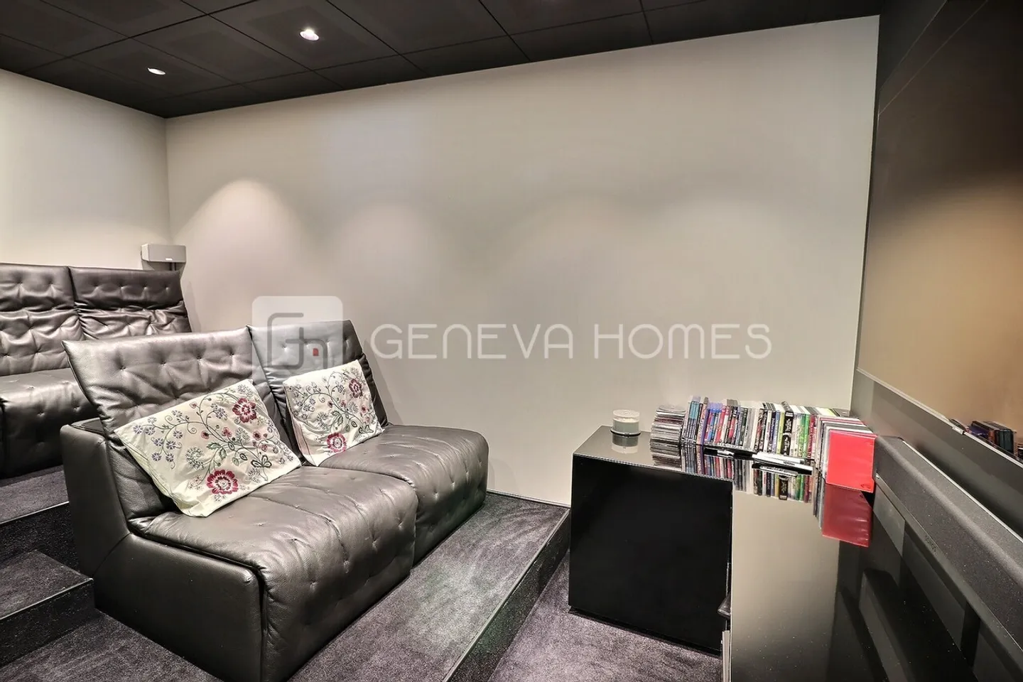 Villa Moderna a Conches - Foto 9 di 10