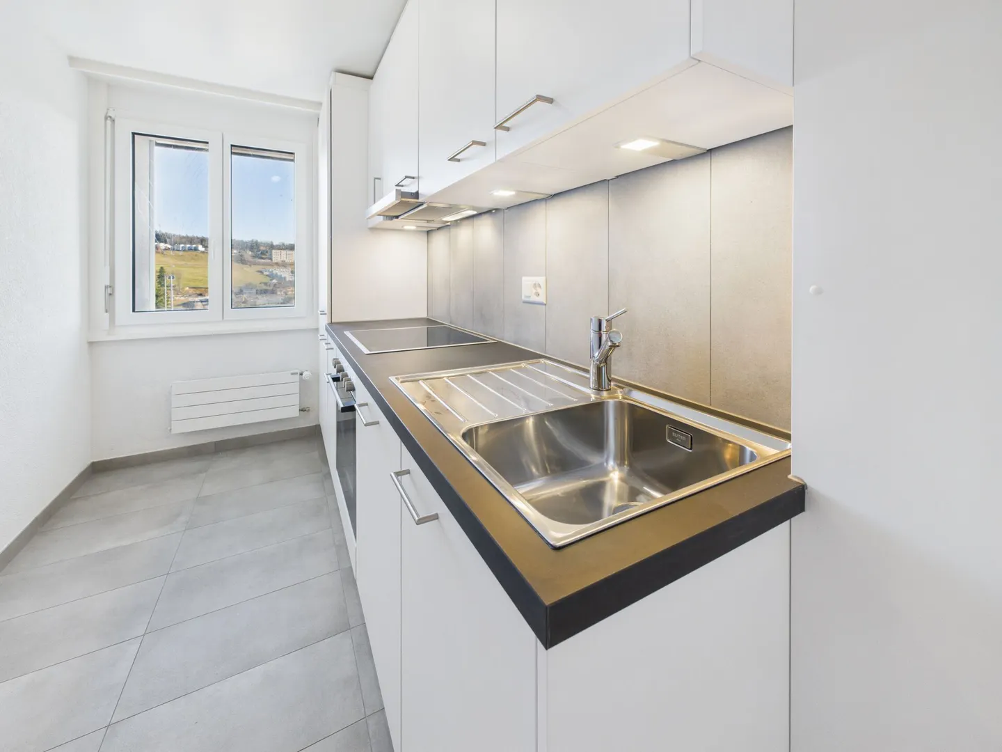 Appartement Rénové à La Chaux-de-Fonds - Photo 1 sur 6