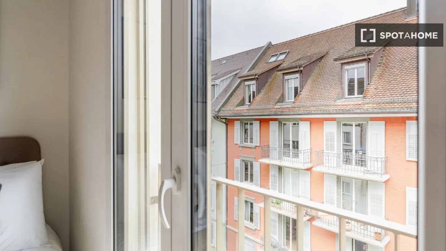 Charmantes Studio in Zürich - Foto 2 von 8
