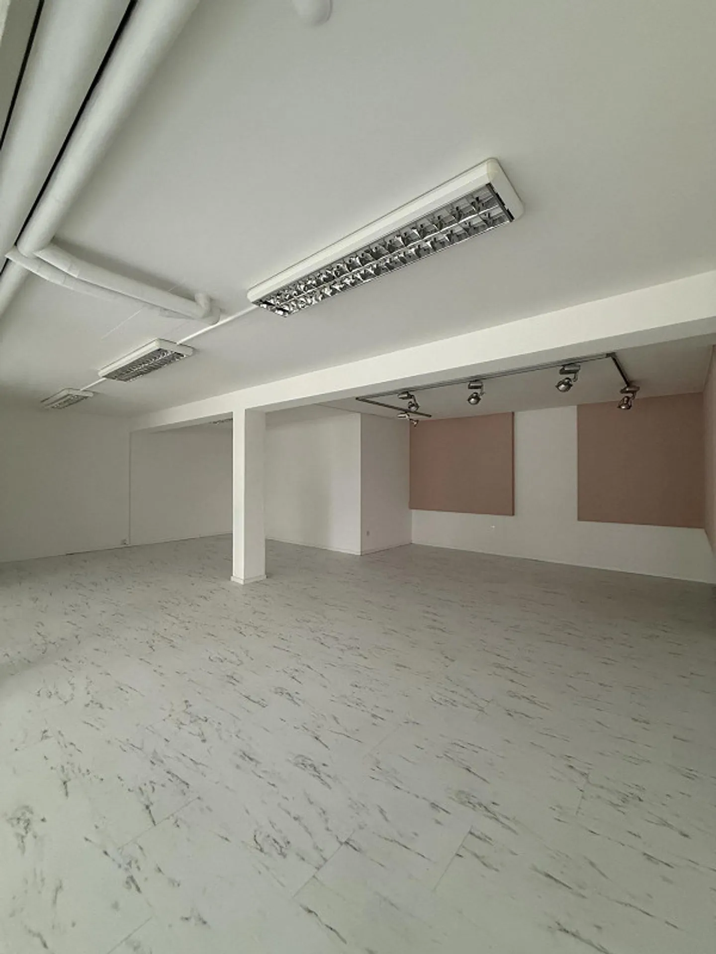 Commercial Space in St. Gallen - Photo 7 of 13